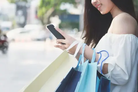 感性の外部委託：AIスタイリストが変えるクローゼットの風景と審美眼の退化