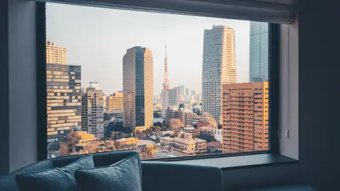 「Airbnb離れ」が加速？ 宿泊料の高騰とサービス低下に不満を抱くゲストの本音。