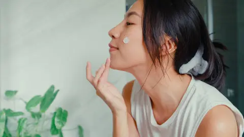 なぜ「守り」のケアが、究極のアンチエイジングに直結するのか。